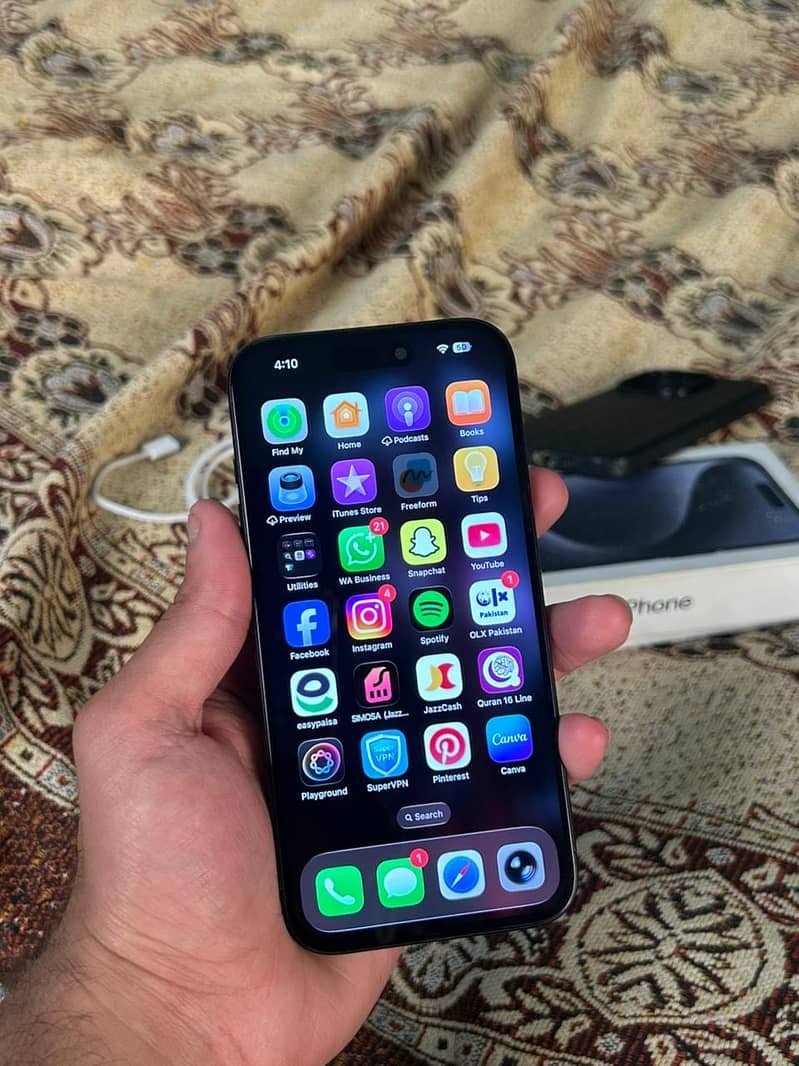 Apple iPhone 15 Pro 8