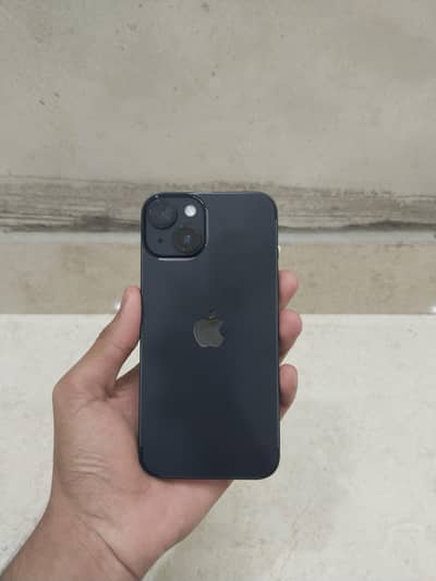 Apple iPhone 13