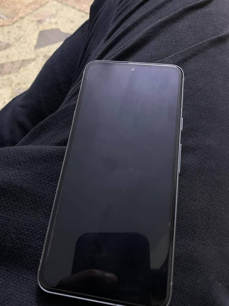 Google Pixel 8 6