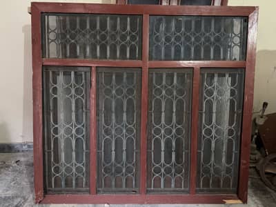 Window 5.5 x 5 ft