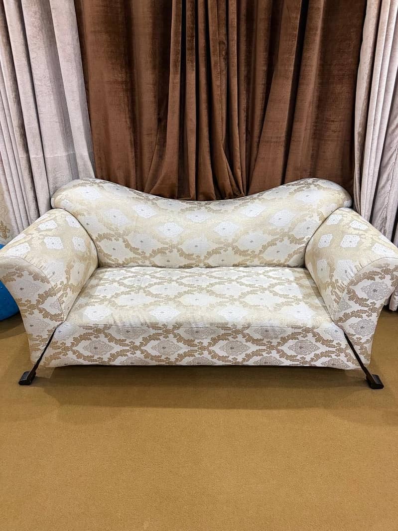2 seater sofa 0