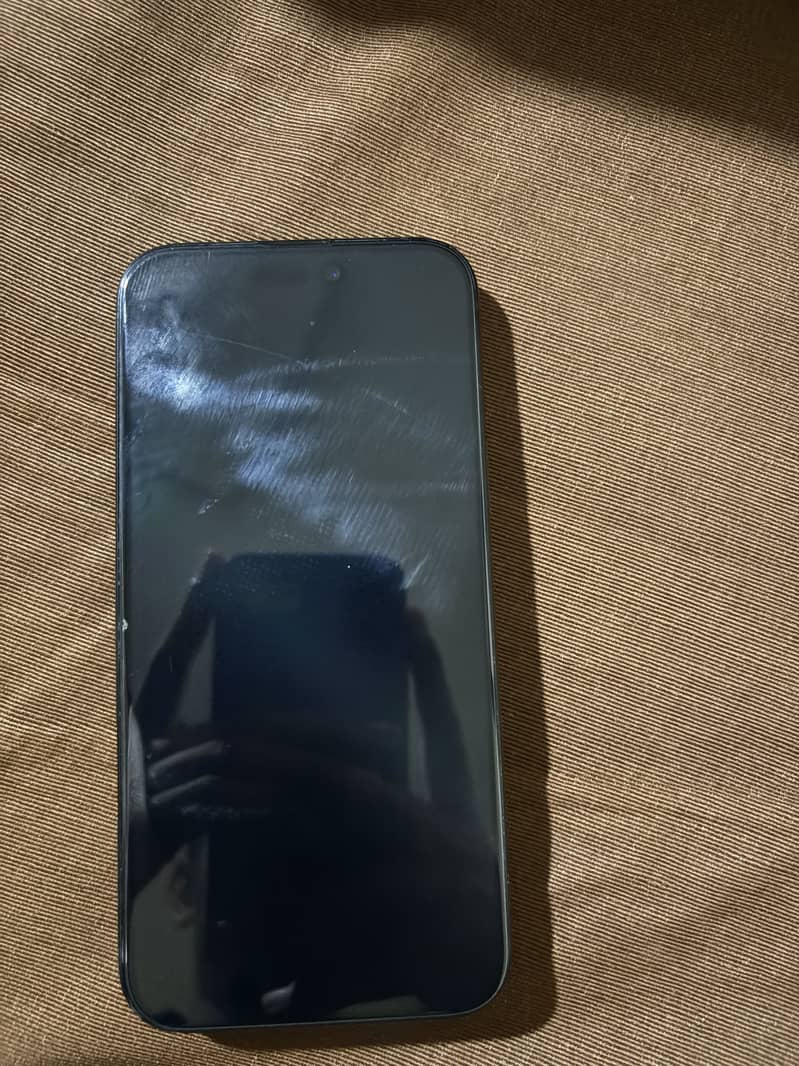 Apple iPhone 15 plus 1