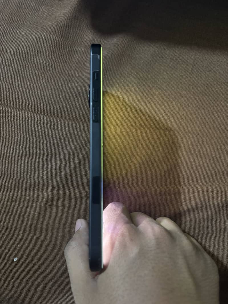 Apple iPhone 15 plus 3