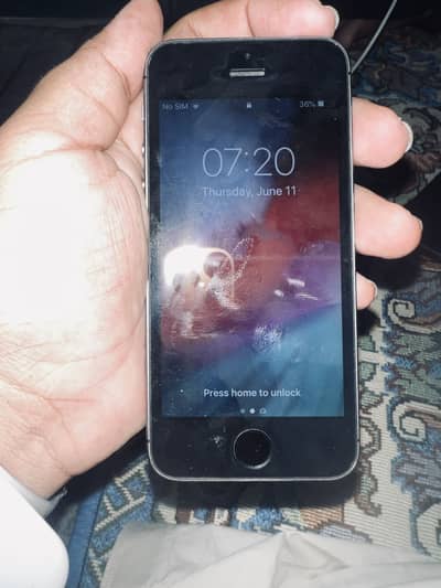 Apple iPhone 5s