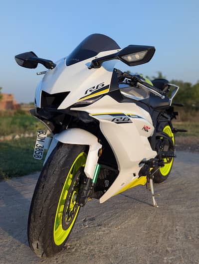 Yamaha R6