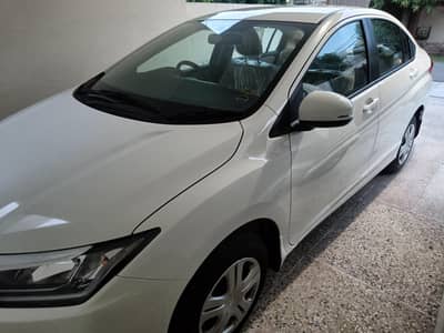 Honda city 1.2 cvt showroom condition