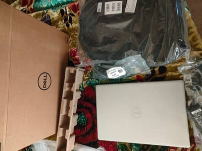 Laptop Dell core i7 32 GB ram 1tb SSD memory with full Box
