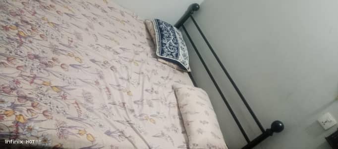 iron bed with matress condition good
