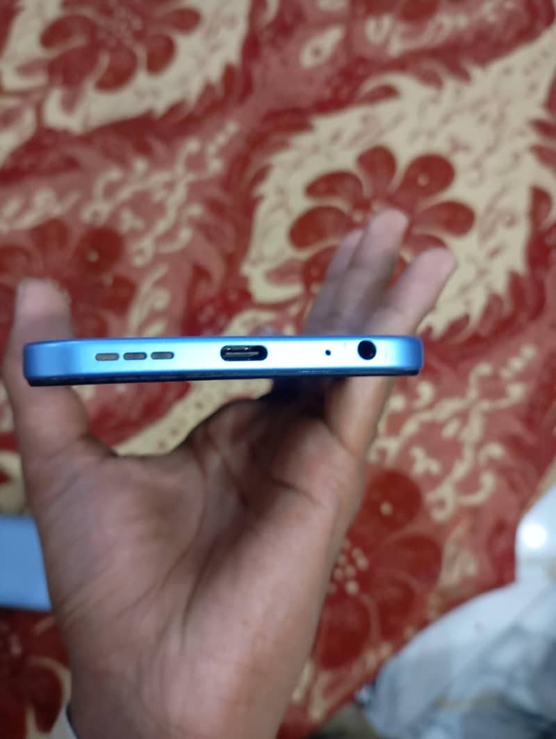 Phone 0