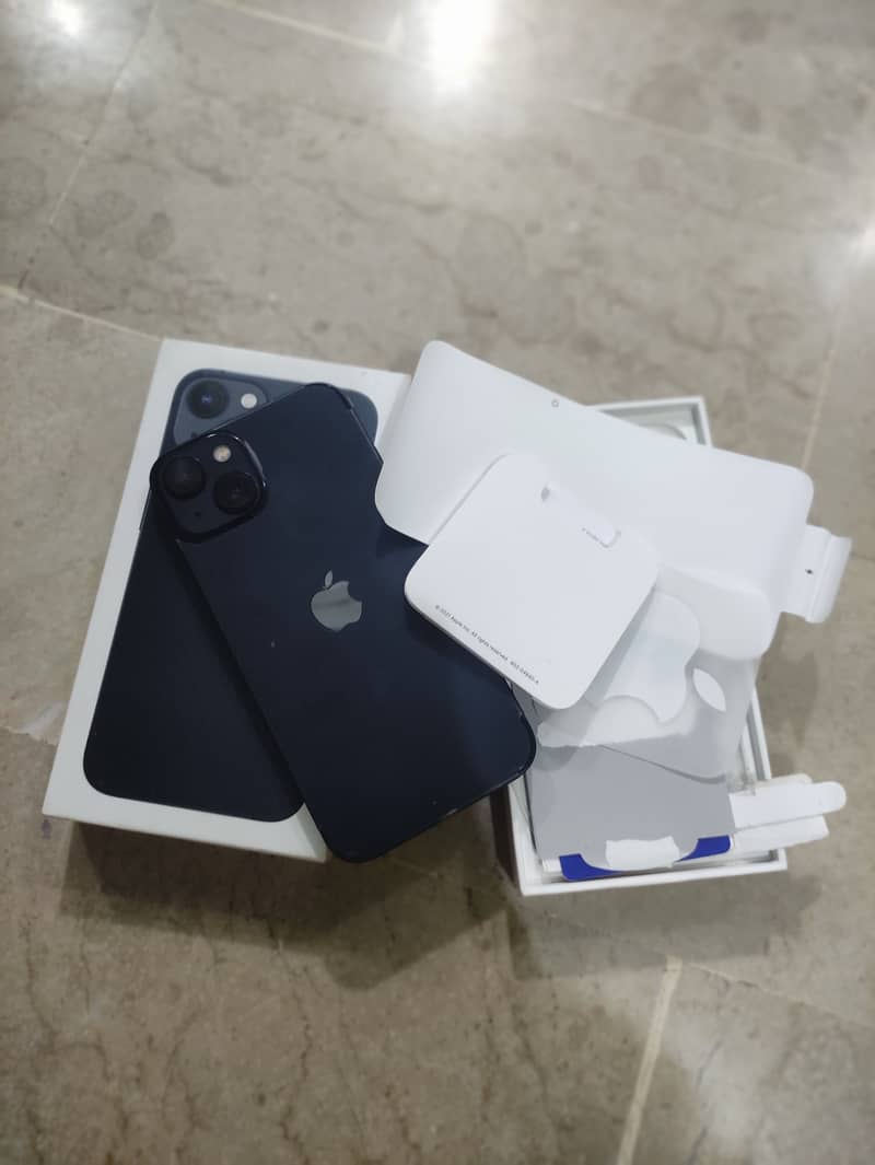 Apple iPhone 13 1