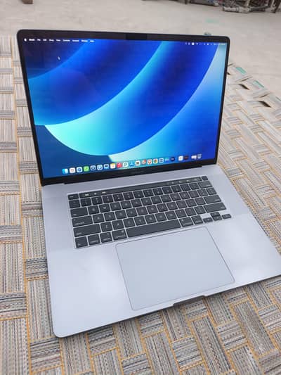 Macbook Pro 2019 - 16" - 16GB/ 1TB - Condition 10/10