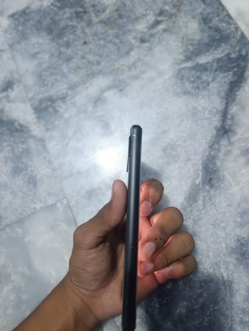 Google Pixel 6a 4