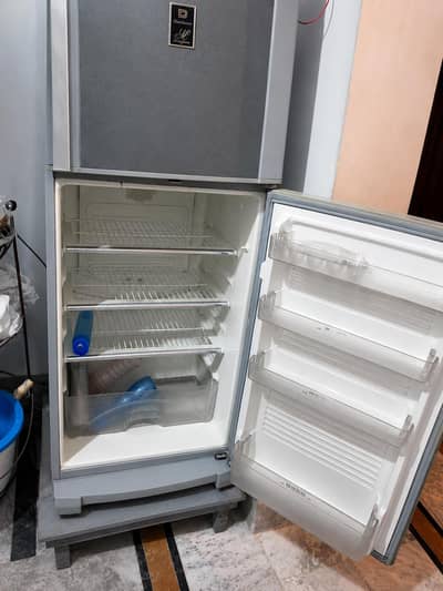 Urgent sale Dawlence Refrigerator | Fast Excellent Cooling