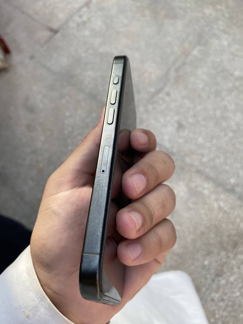 iPhone 15 Pro 1