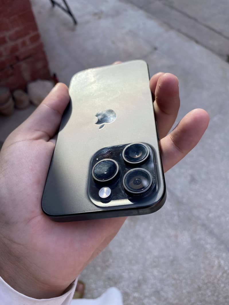 iPhone 15 Pro 5