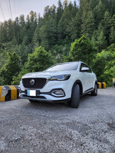 MG HS 2021