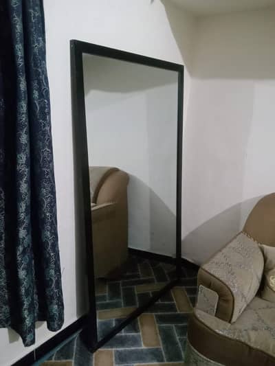 palour mirror