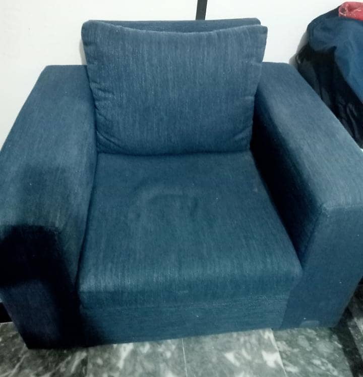 2seated sofa 0