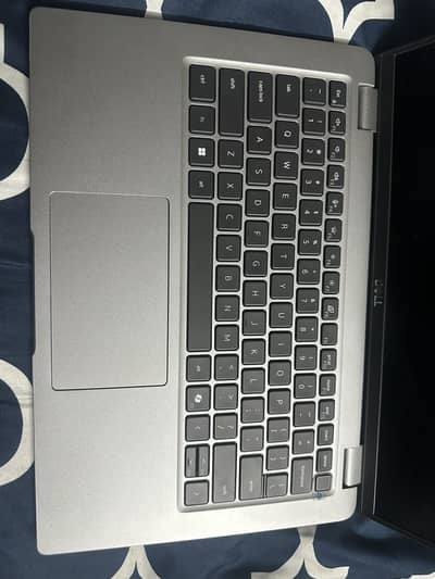 Dell 5450  Ultra 5 135u 8gb ddr5 ram 512gb nvme