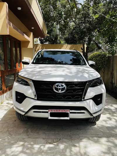Toyota Fortuner V 2021 new shape