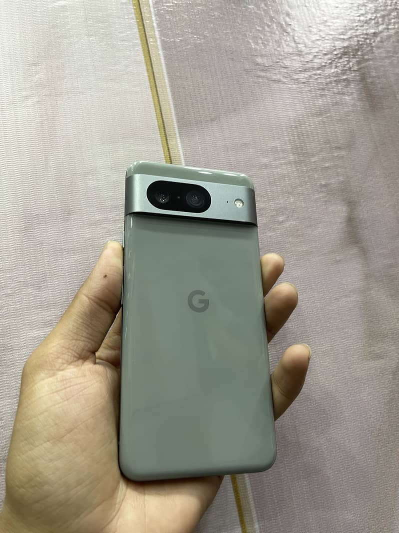 Google Pixel 8 3