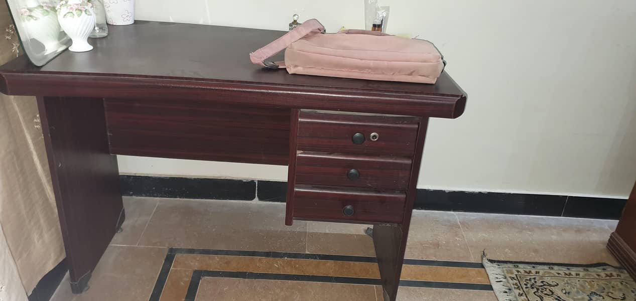 study table 3