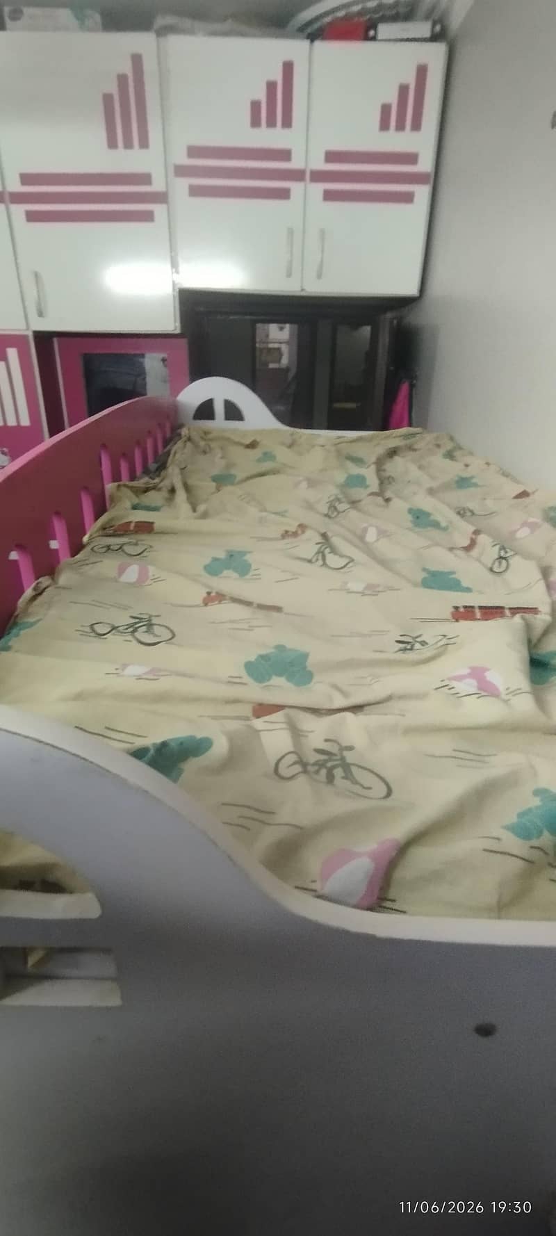 Bunker bed+study table+chair 3