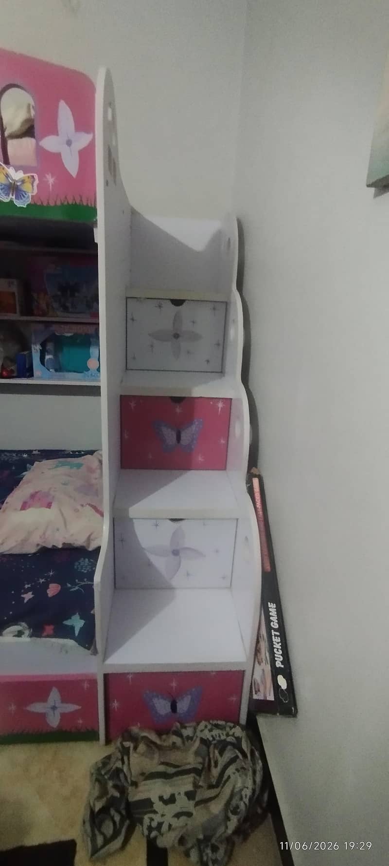 Bunker bed+study table+chair 6