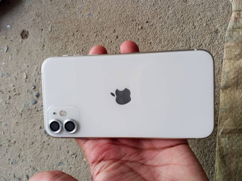 Apple iPhone 11 5