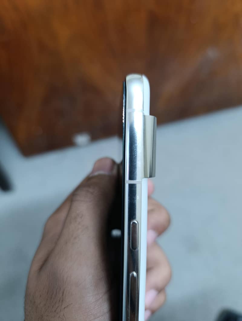 Google Pixel 8 Pro 4