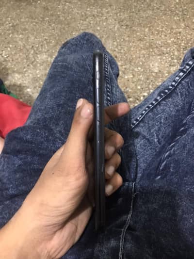 Apple iPhone 7 128gb pta approved set available for sale