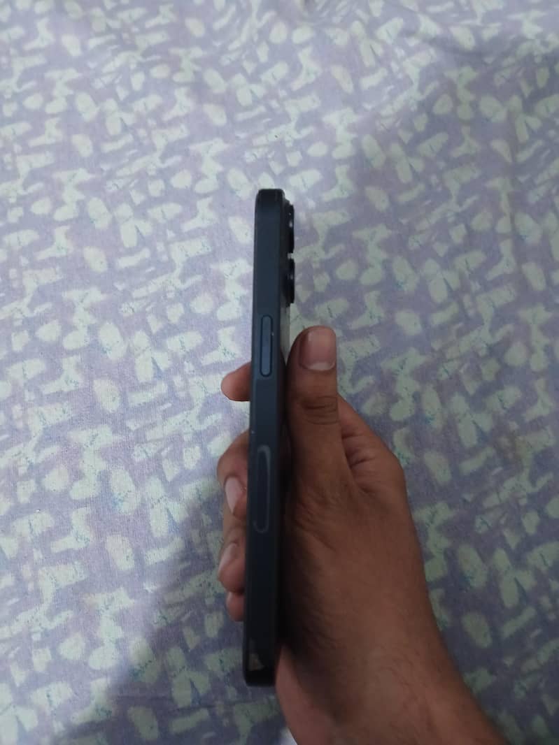 Apple iPhone 14 2