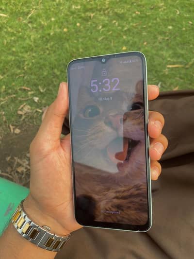 Realme C35
