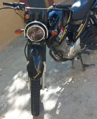 Yamaha YBR 125G black color