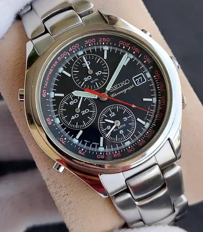 SEIKO CHRONOGRAPH WITH ALARM (RARE) IN MINT CONDITION