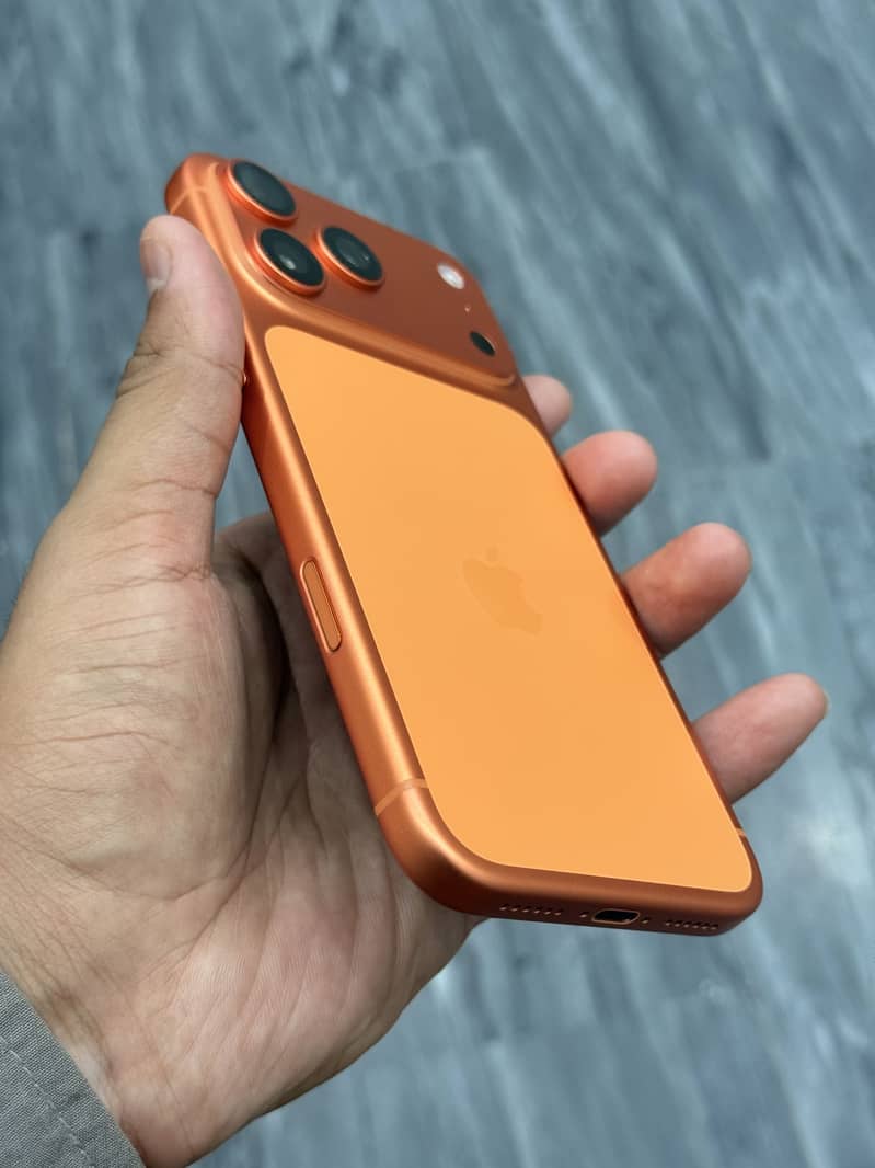 iPhone 17 pro max 1