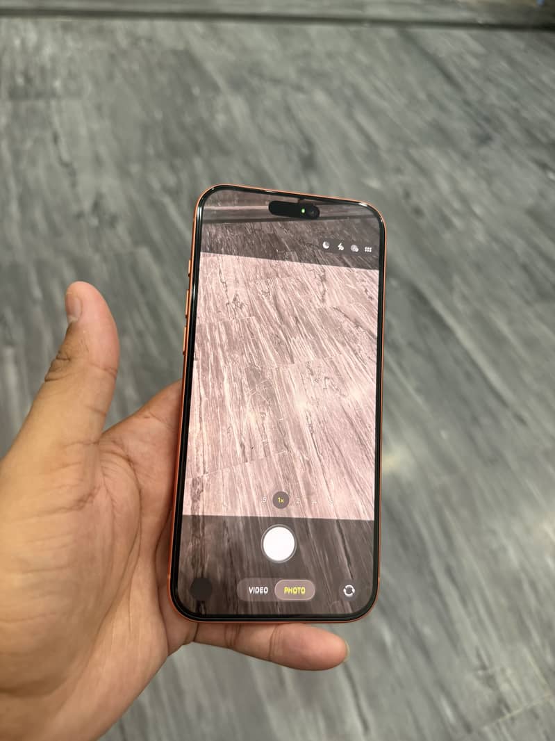 iPhone 17 pro max 4