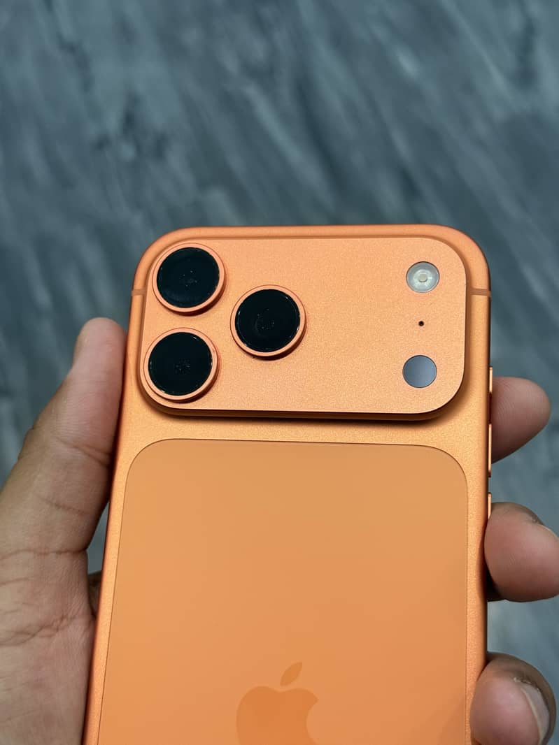 iPhone 17 pro max 5