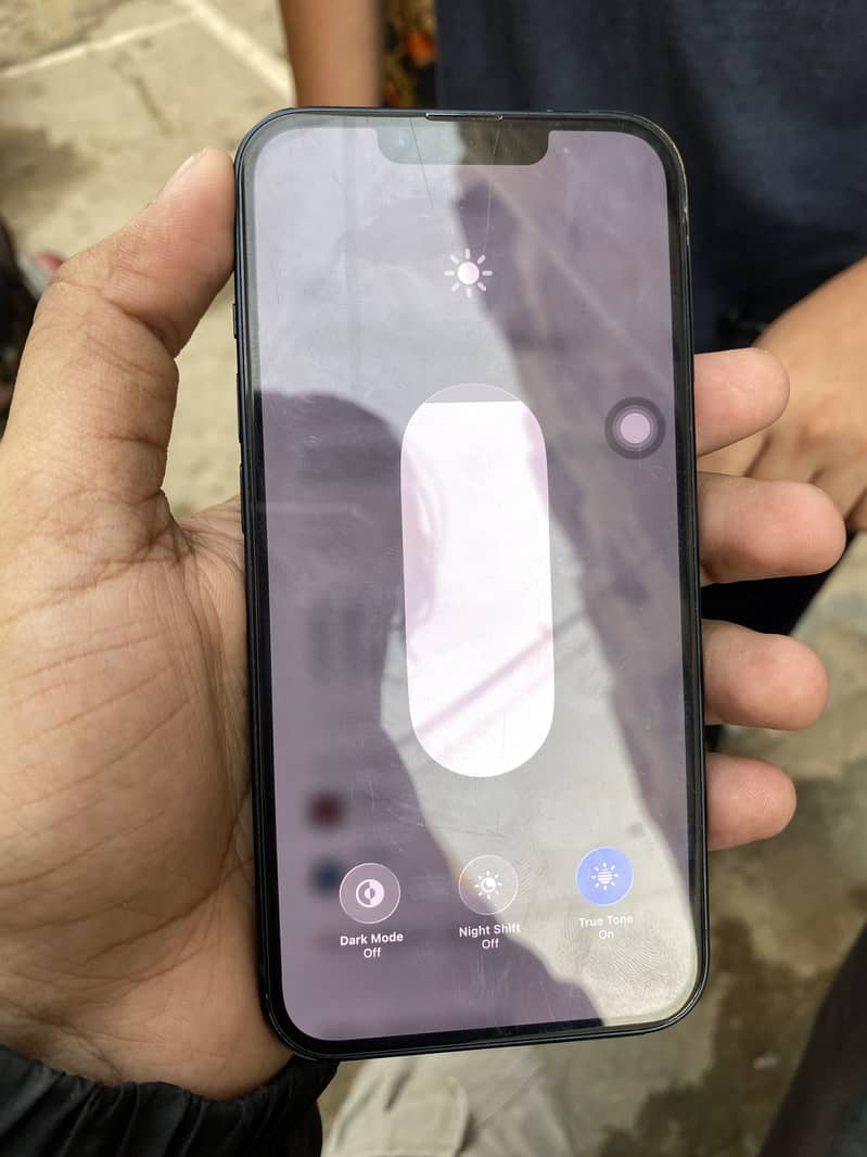 Apple iPhone 13 2