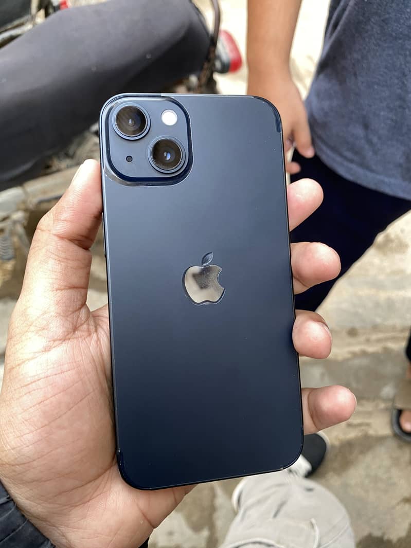 Apple iPhone 13 10