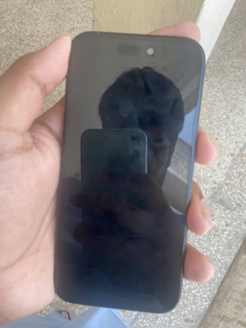 iPhone 15 simple 1