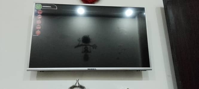 nobal 32 inch led  koi masla nahe Hy ghr ly jaein or chalaein  simple