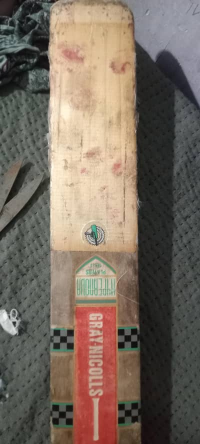 Gray nicolls bat lite wate urgent sale