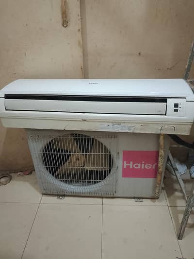 chalta Howa utara hai
