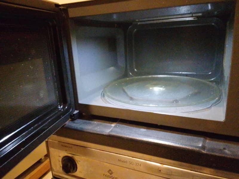 Microwave Oven (smart Invertor Magnetron ) 2