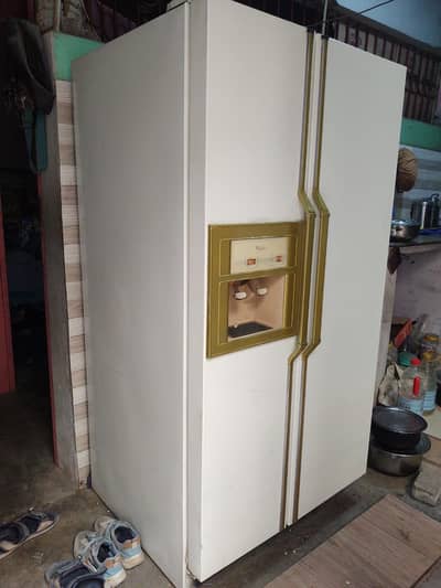 Whirlpool Double Door fridge freezer