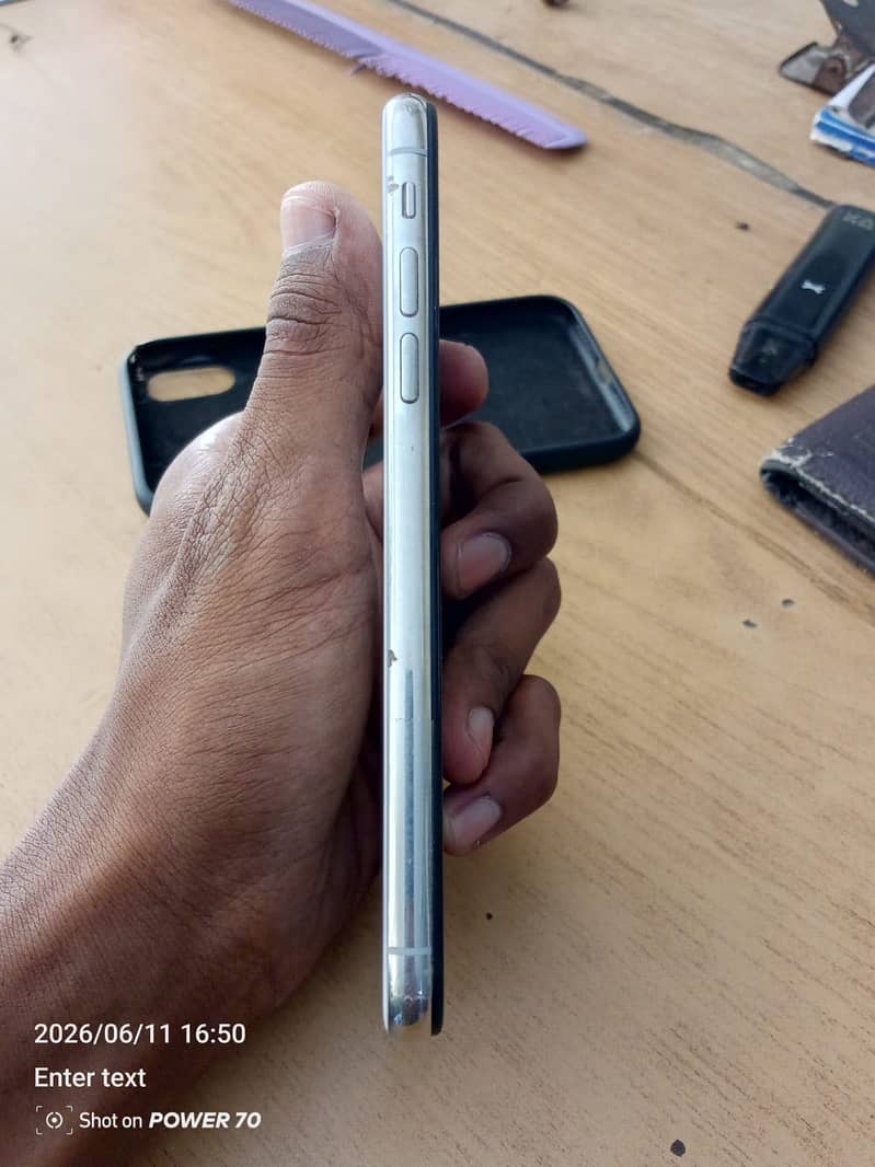 iPhone X 4/64 1