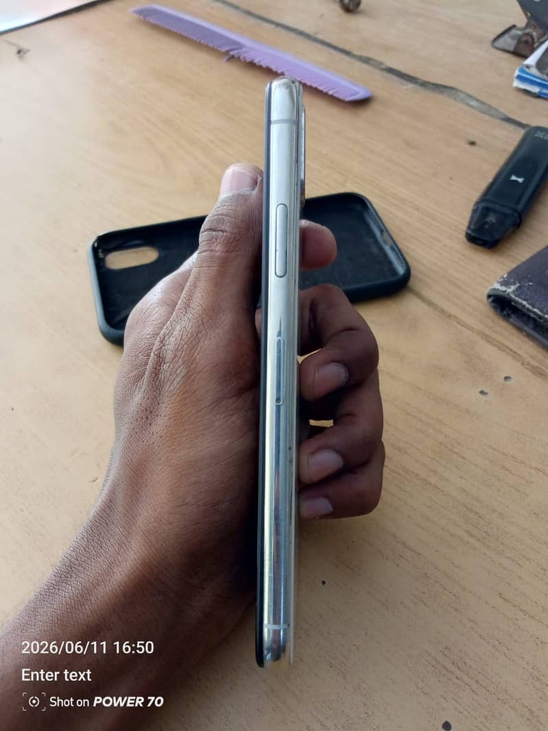 iPhone X 4/64 3
