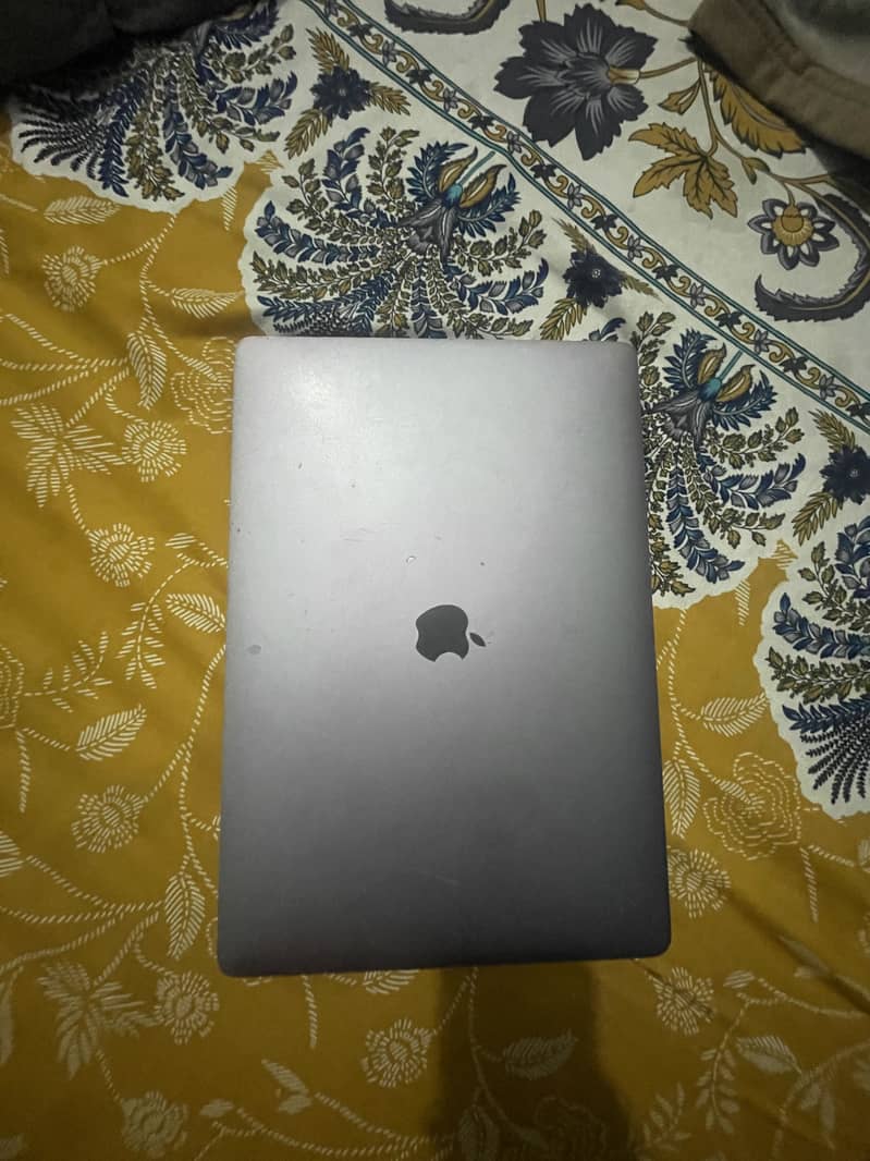 Macbook pro 2019 8