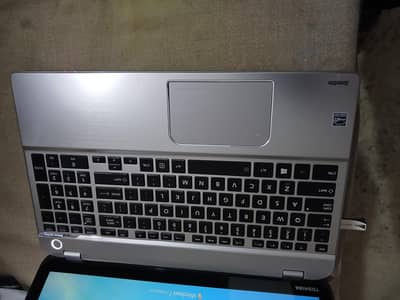 Ci7 4 Genration  8Gb Ram 128Gb Ssd